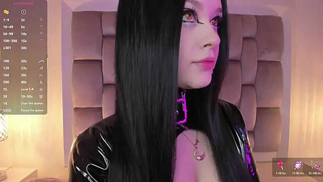 Snapshot of Dannika07 chatting on November 27, 2025, 3:40 am Dannika07 online show from November 27, 2025, 3:40 am