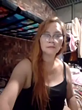 Snapshot of SexyHottMom chatting on June 22, 2026, 8:28 pm SexyHottMom online show from June 22, 2026, 8:28 pm