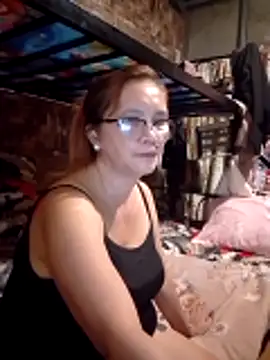 SexyHottMom online show from June 12, 2026, 9:18 am