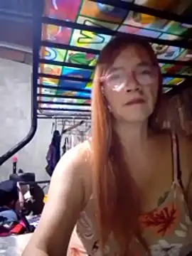 Snapshot of SexyHottMom chatting on February 25, 2026, 12:49 pm SexyHottMom online show from February 25, 2026, 12:49 pm