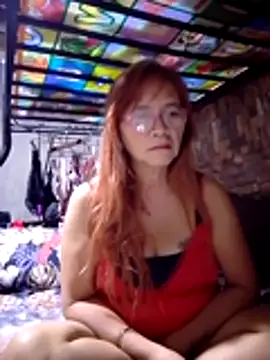 Snapshot of SexyHottMom chatting on February 24, 2026, 9:37 pm SexyHottMom online show from February 24, 2026, 9:37 pm