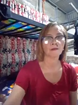 Snapshot of SexyHottMom chatting on August 4, 2026, 1:37 pm SexyHottMom online show from August 4, 2026, 1:37 pm