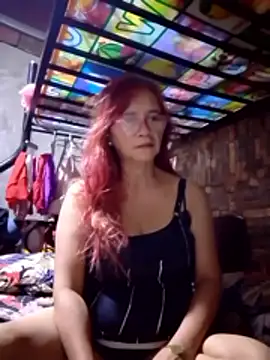 Snapshot of SexyHottMom chatting on March 3, 2026, 9:55 pm SexyHottMom online show from March 3, 2026, 9:55 pm