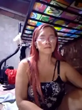 Snapshot of SexyHottMom chatting on March 7, 2026, 10:48 pm SexyHottMom online show from March 7, 2026, 10:48 pm