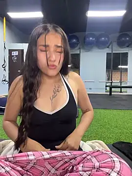 Snapshot of MiaRousexxx_ chatting on March 18, 2026, 4:26 am MiaRousexxx online show from March 18, 2026, 4:26 am