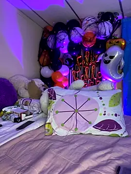 Snapshot of MiaRousexxx_ chatting on October 31, 2025, 1:13 am MiaRousexxx online show from October 31, 2025, 1:13 am