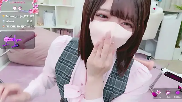 Snapshot of Reina_Fcup chatting on February 19, 2026, 10:23 am Reina Fcup online show from February 19, 2026, 10:23 am