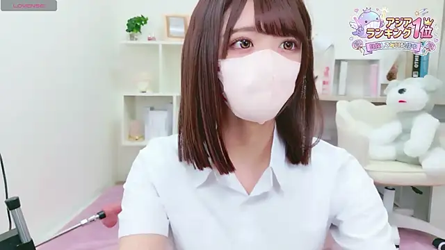 Snapshot of Reina_Fcup chatting on March 8, 2026, 6:17 am Reina Fcup online show from March 8, 2026, 6:17 am