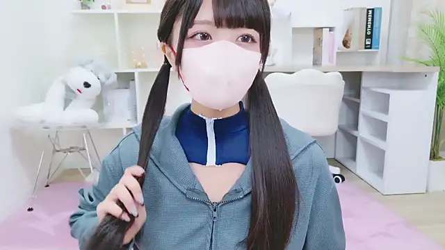 Snapshot of Reina_Fcup chatting on September 19, 2025, 10:41 am Reina Fcup online show from September 19, 2025, 10:41 am