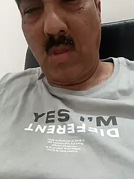 moonflower25 online show from February 15, 2026, 10:25 am