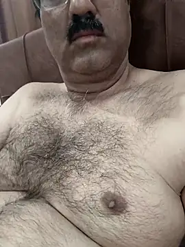 moonflower25 online show from December 20, 2025, 3:20 am