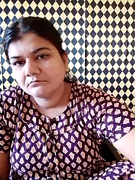 Meenu tiwari online show from September 18, 2025, 11:24 am
