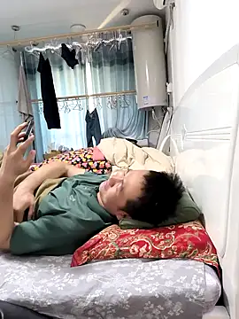 huanhuanaaaaa online show from April 25, 2026, 9:12 am