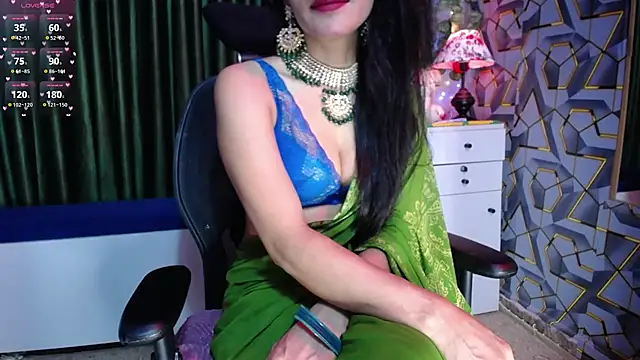 Snapshot of heyy_kiran chatting on July 27, 2026, 8:32 am heyy kiran online show from July 27, 2026, 8:32 am