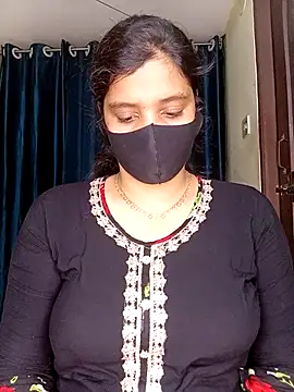 Rose-luckey online show from February 7, 2026, 1:19 pm