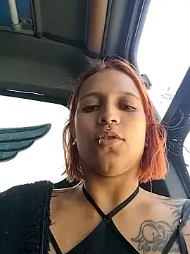 Zoe73  online show from February 9, 2026, 7:12 pm