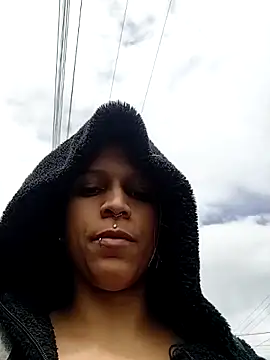 Zoe73  online show from November 13, 2025, 7:07 pm