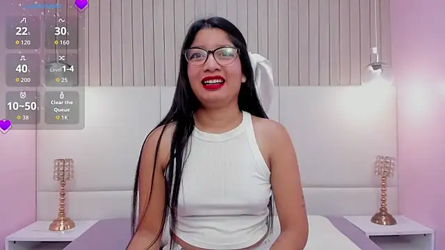 Snapshot of MelanyWayne_ chatting on June 5, 2026, 12:00 pm MelanyWayne online show from June 5, 2026, 12:00 pm