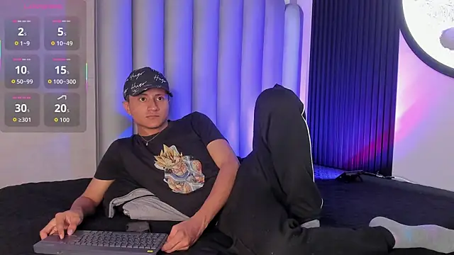 Snapshot of _Leohot_ chatting on November 21, 2025, 3:38 am Leohot online show from November 21, 2025, 3:38 am