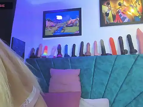 Snapshot of TransPrideAngels chatting on December 16, 2025, 12:26 am TransPrideAngels online show from December 16, 2025, 12:26 am