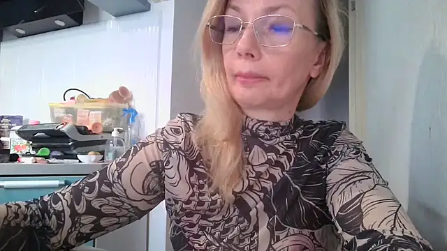 Snapshot of Sweetmurrr chatting on July 11, 2026, 2:23 am Sweetmurrr online show from July 11, 2026, 2:23 am