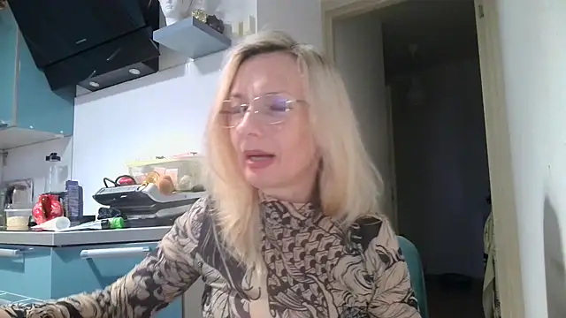 Snapshot of Sweetmurrr chatting on July 20, 2026, 12:51 am Sweetmurrr online show from July 20, 2026, 12:51 am