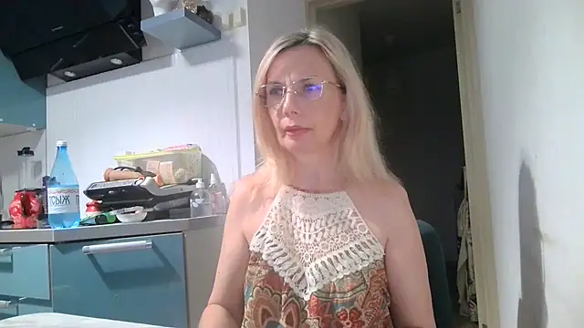 Snapshot of Sweetmurrr chatting on July 19, 2026, 12:41 am Sweetmurrr online show from July 19, 2026, 12:41 am