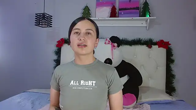 Zaaida  online show from December 17, 2025, 8:36 pm