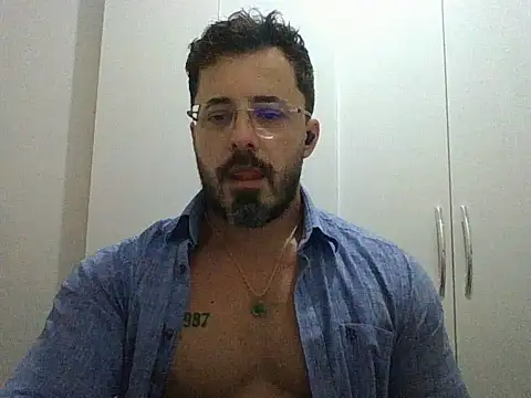 Snapshot of Alers87 chatting on May 21, 2026, 4:32 am Alers87 online show from May 21, 2026, 4:32 am