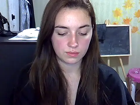 Snapshot of daniella_brun chatting on October 18, 2025, 10:01 pm daniella brun online show from October 18, 2025, 10:01 pm