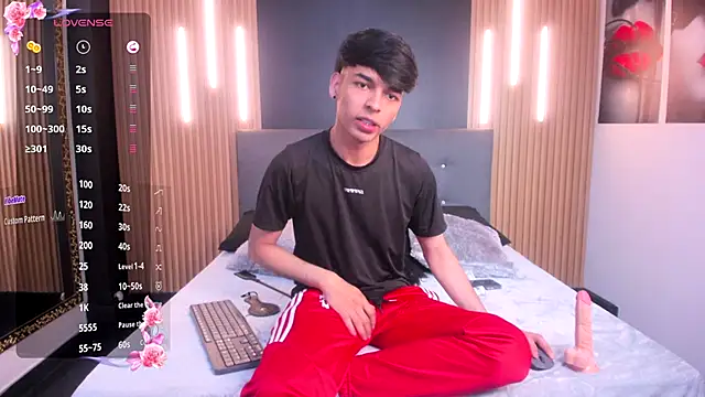 Snapshot of OnlyJos chatting on October 11, 2025, 7:26 pm OnlyJos online show from October 11, 2025, 7:26 pm