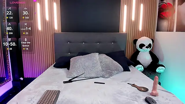 Snapshot of OnlyJos chatting on December 2, 2025, 8:10 pm OnlyJos online show from December 2, 2025, 8:10 pm