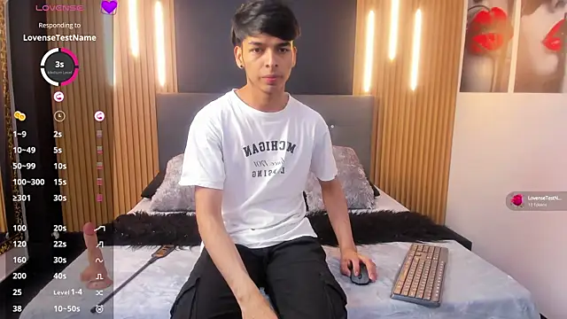 Snapshot of OnlyJos chatting on October 10, 2025, 6:31 pm OnlyJos online show from October 10, 2025, 6:31 pm