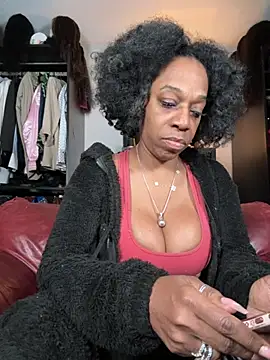 Snapshot of Kennady_Buxum_Goddess chatting on October 23, 2025, 3:27 am Kennady Buxum Goddess online show from October 23, 2025, 3:27 am