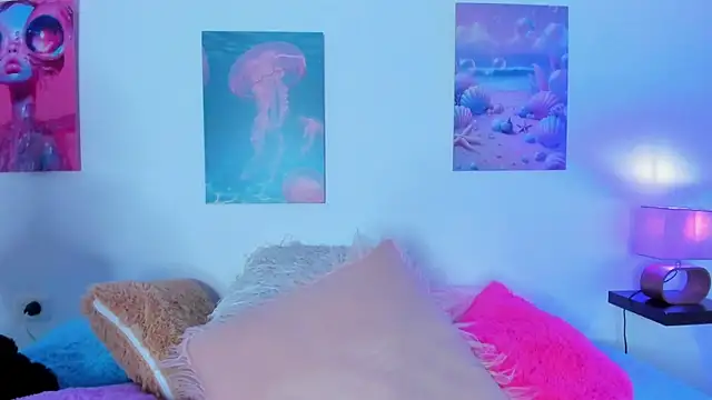 tyra bankss  online show from October 31, 2025, 3:03 am