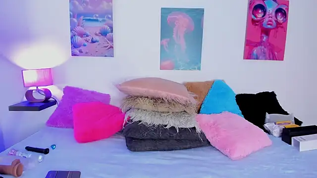 tyra bankss  online show from November 18, 2025, 3:10 am