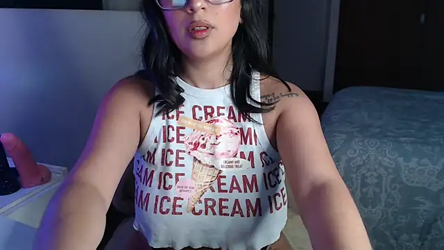 Snapshot of bruni19 chatting on September 23, 2025, 1:01 am bruni19 online show from September 23, 2025, 1:01 am