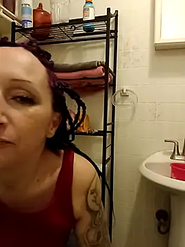 Dirtywhitebitch5150 online show from January 12, 2026, 6:36 pm