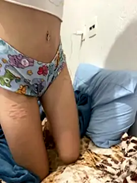 Bruna551 online show from November 4, 2025, 3:32 am