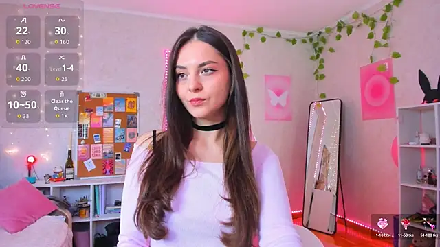 Snapshot of lunariaxoxo chatting on October 30, 2025, 4:22 am lunariaxoxo online show from October 30, 2025, 4:22 am