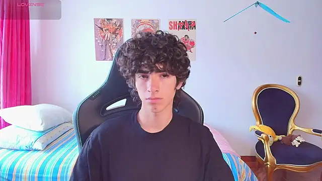 Nude Boy18 online show from August 1, 2026, 8:18 pm