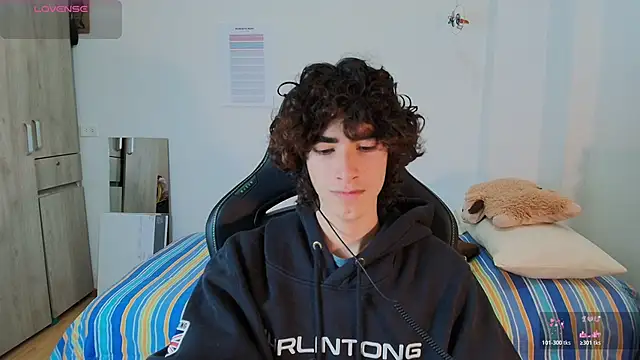 Nude Boy18 online show from February 23, 2026, 1:51 am