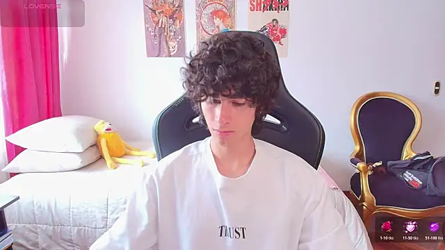 Nude Boy18 online show from August 6, 2026, 8:59 pm