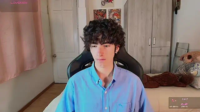 Nude Boy18 online show from April 23, 2026, 11:17 pm