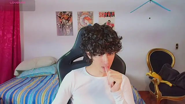 Nude Boy18 online show from July 31, 2026, 12:43 am