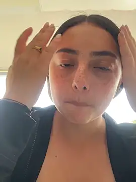 Snapshot of Dulce_1408 chatting on November 5, 2025, 7:06 pm Dulce 1408 online show from November 5, 2025, 7:06 pm