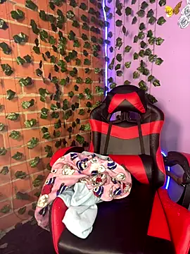 Snapshot of yumi_hanna chatting on November 2, 2025, 9:20 pm yumi hanna online show from November 2, 2025, 9:20 pm