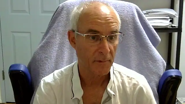 Snapshot of funone1999 chatting on October 12, 2025, 3:19 am funone1999 online show from October 12, 2025, 3:19 am