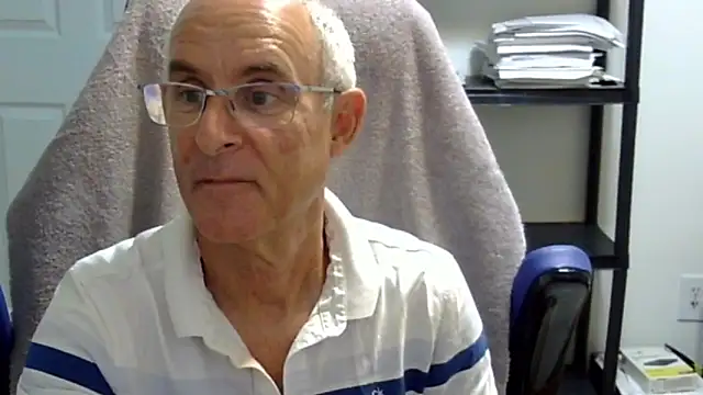 Snapshot of funone1999 chatting on November 14, 2025, 12:47 am funone1999 online show from November 14, 2025, 12:47 am