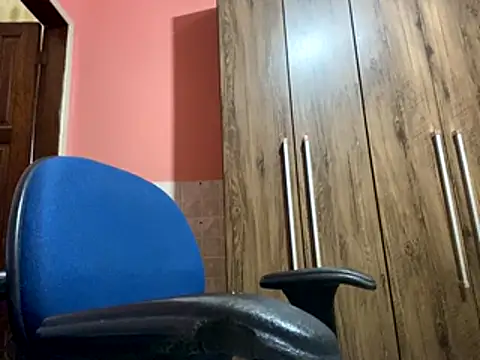 lucioliveira online show from October 16, 2025, 5:21 pm